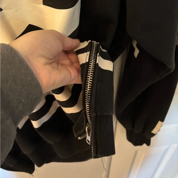 Home Femme Black Chanel Pullover Heavyweight Size Large - Picture 5 of 6